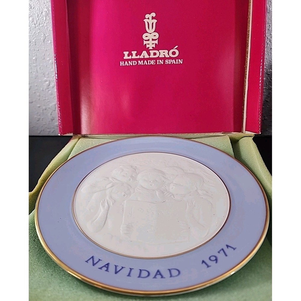 Lladro 1971 "Navidad" Christmas Carolers Holiday Collector's Plate made in Spain